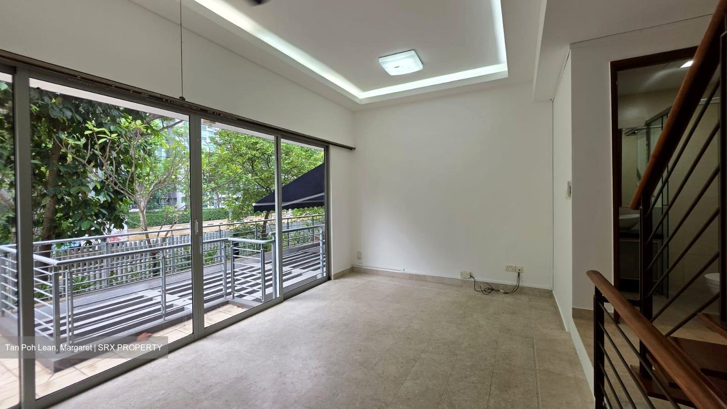 Water Terrace (D19), Terrace #615151411
